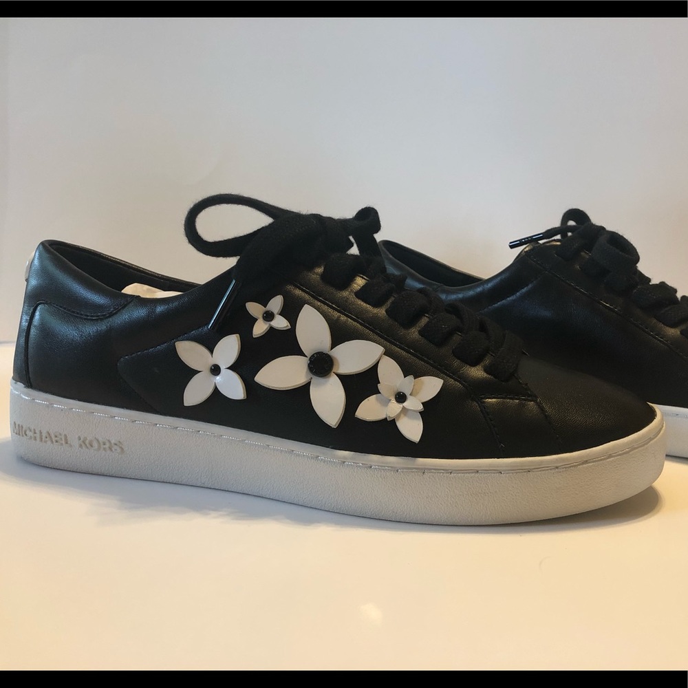Michael Kors Lola Sneaker